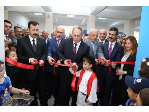 Hopa’da ’Z-kütüphane İle Özel Eğitim Sınıfı’ Hizmete Açıldı