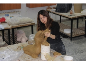 Anadolu Üniversitesi Güzel Sanatlar Fakültesi Ek Binası Açıldı