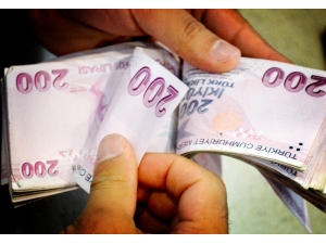 Dolar Rekorla Başladı