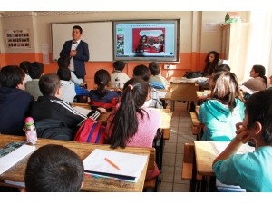 Okullarda Deprem Eğitimi