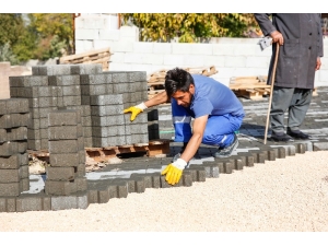 Şehitkamil’den Üçgöze Mahallesi’ne Kilitli Parke Taşı