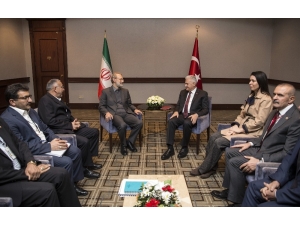 Başbakan Yıldırım İran Meclis Başkanı İle Bir Araya Geldi