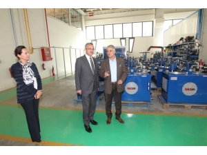 Başkan Köşker Ödüllü Fabrikaları Ziyaret Ediyor