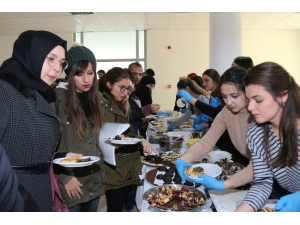 Üniversite Öğrencilerinden ‘Şehit Ailelerine Yardım Kermesi’