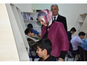 İl Milli Eğitim Müdürü Durmuş, Pansiyonda Kalan Öğrencileri Ziyaret Etti