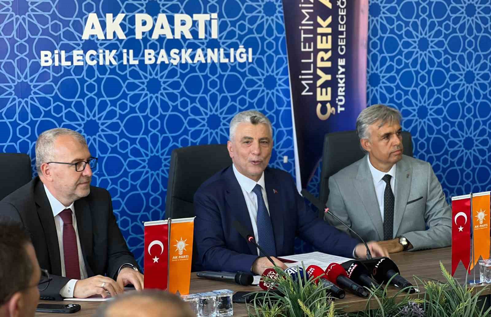 bakan-bolat-sanayilerimiz-butun-sektorlerde-dunya-liginde-ilk-10-un-arasina-girmeyi-basardi
