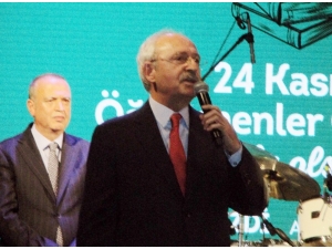 Chp Genel Başkanı Kılıçdaroğlu, Ataşehir’de Öğretmenlerle Bir Araya Geldi