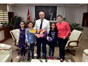 Minik Yeteneklerden Başkan Kayda’ya Konser Daveti