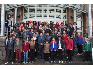 Ahlatlı Öğrenciler Sinemayla Buluşuyor