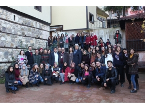 Öğretmek İçin Öğrendiler