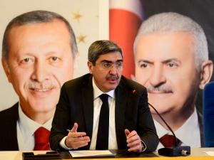 Özkeçeci’den, Öğretmenler Günü Mesajı