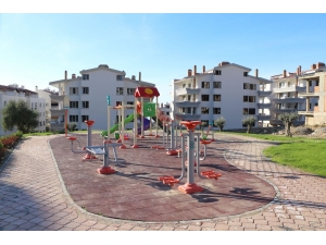 Kuşadası Belediyesi 6 Yeni Park Yapıyor