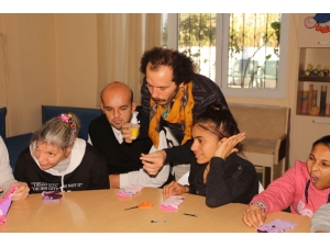 Kuşadası’nda Engelliler İçin Kukla Atölyesi Düzenlendi