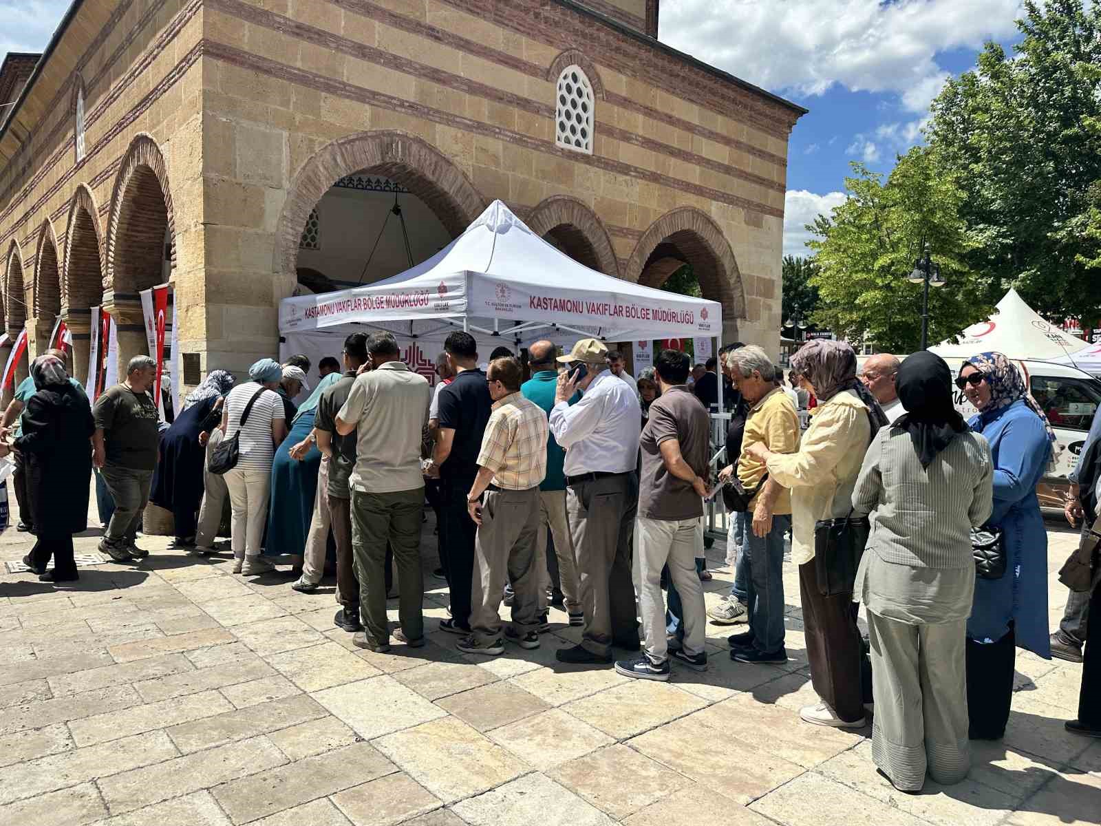 kastamonu-da-binlerce-vatandasa-asure-ikrami