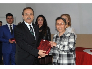 "Dolur Anne" Birinci Oldu