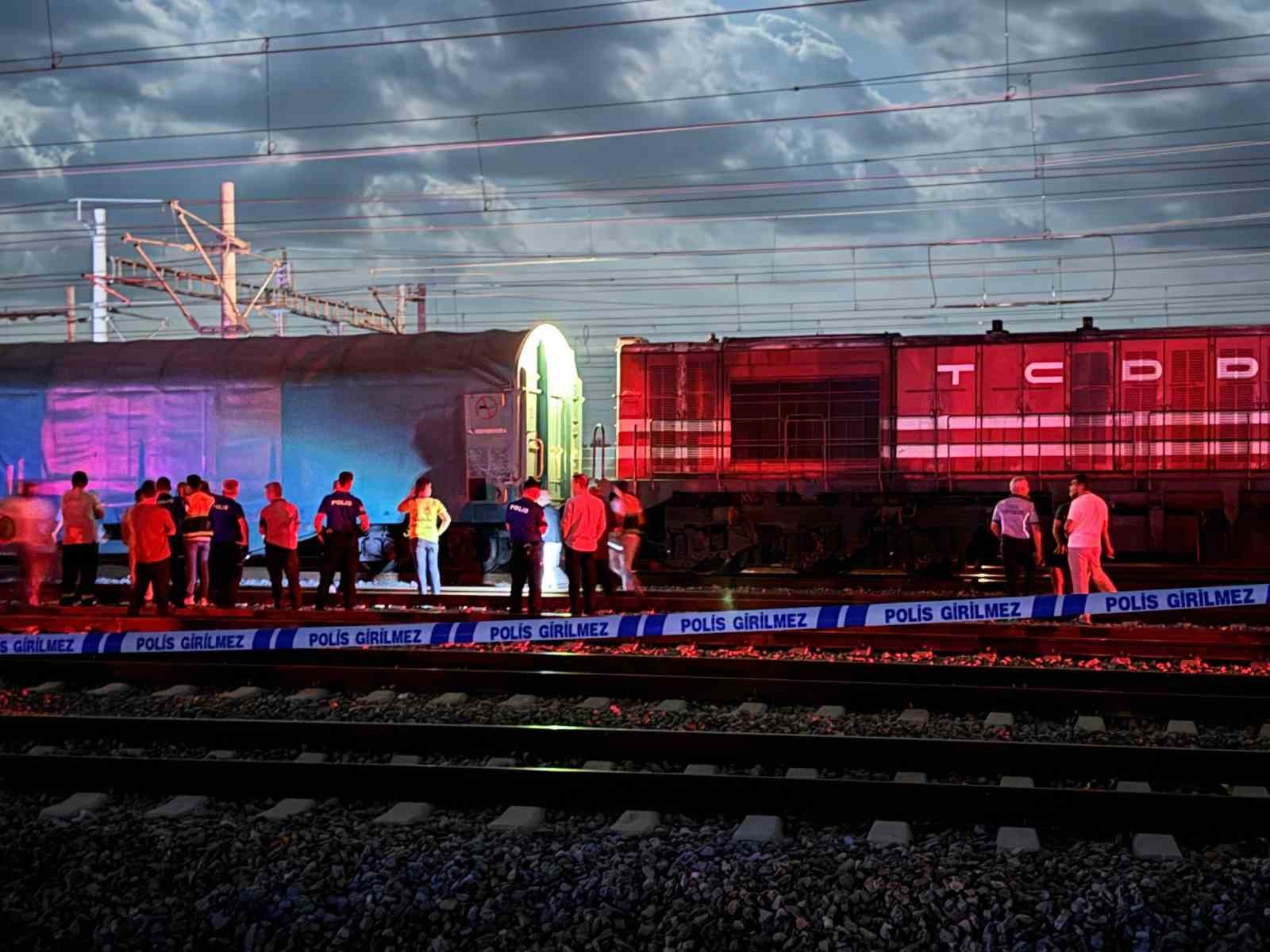 edirne-de-tren-garinda-elektrik-akimina-kapilan-isci-hayatini-kaybetti
