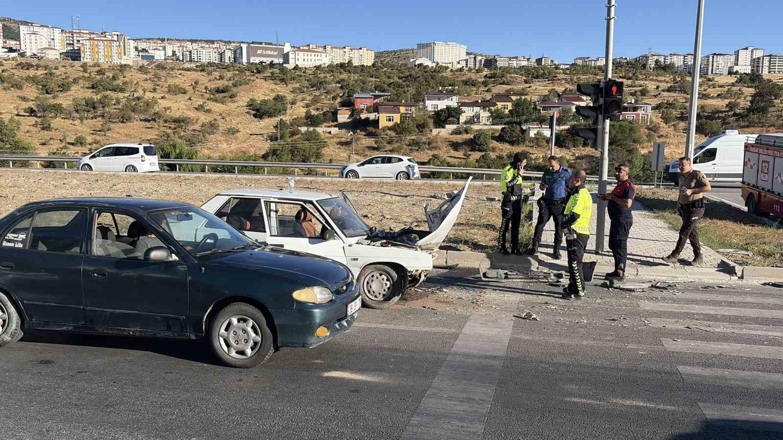 yozgat-ta-trafik-kazasi-6-yarali
