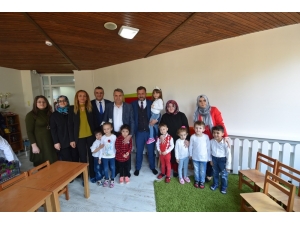 Başkan Çerçi Öğretmenleri Unutmadı