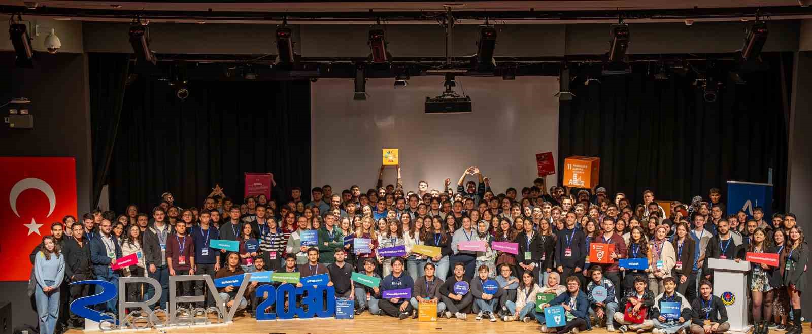 ronesans-egitim-vakfi-nin-2026-2027-burs-basvurulari-basladi