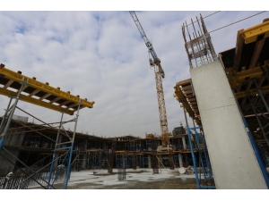 Vali Balkanlıoğlu Cadde 54’ü Gezdi