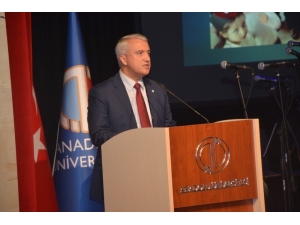 Öğretmenler Günü Anadolu Üniversitesi’nde De Coşkuyla Kutlandı