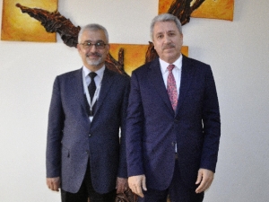 Rektör Budak’tan Kanserde Devrim Gibi Buluş Yapan Ekibe Teşekkür