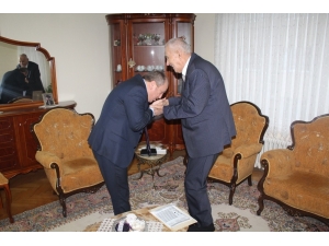 Ak Parti İl Başkanı Karadağ’dan Anlamlı Kutlama