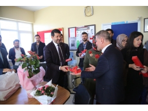 Ekinci Öğretmenler Gününü Kırsalda Kutladı