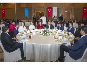 Van’da 24 Kasım Öğretmenler Günü Etkinliği