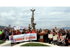 Fethiye’de Kadınlar, Kadına Karşı Şiddete ’Dur’ Demek İçin Yürüdü