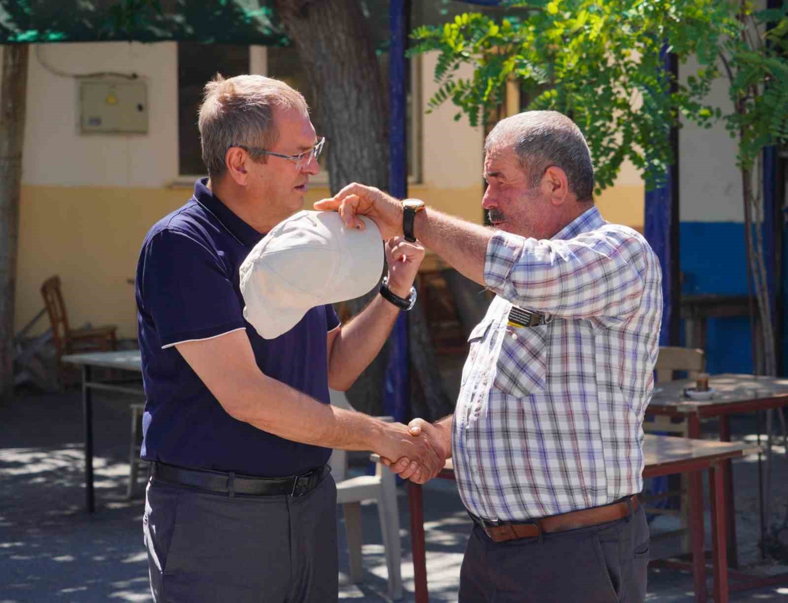 ayvalik-ta-yanginin-yaralari-dayanismayla-sariliyor