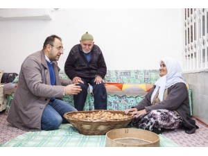 Türkiye’de Kilo İşi Satışı Yapılan Ceviz, Ahlat’ta Taneyle Satılıyor