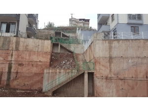 İzmit Belediyesi Çevre Düzenleme Çalışmalarını Sürdürüyor