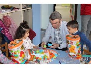 Hani Belediyesinden Bin 184 Okul Öncesi Öğrenciye Dergi Ve Eğitici Materyal Desteği