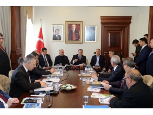 Bakan Eroğlu: “Uludağ’da Bundan Sonra Bir Santimetre Bile Kaçak Yapı Yapılamayacak”