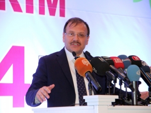 Çavuşoğlu Ana Muhalefeti Eleştirdi