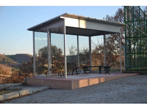 Şaphane Belediyesi Dolmuş Duraklarını Yeniledi