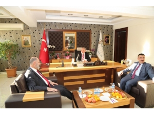 Milletvekili Ve İl Başkanından Niğde Belediye Başkanı Özkan’a Ziyaret