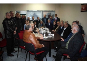 Başkan Karaosmanoğlu Bir Gününü Gölcük’e Ayırdı