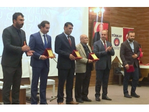 "Asrın Destanı Başbuğ, Alparslan Türkeş" Şiir Yarışmasına Büyük İlgi