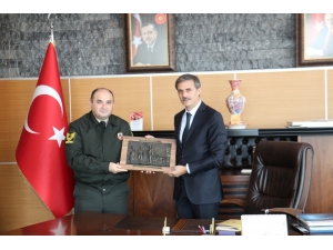 Başkan Alemdar’a Komutandan Ziyaret