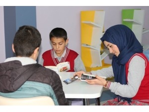 İpekyolu İlk Kez ‘Z Kütüphane’ İle Tanıştı