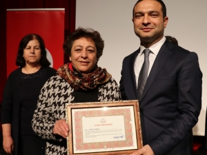 Van’da Gecikmeli ’24 Kasım Öğretmenler Günü’ Kutlaması