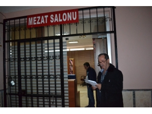 Beyaz Et Devine Yine Talip Çıkmadı