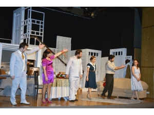 ‘Nikah Kağıdı’ Kırıkkaleli Tiyatroseverlerle