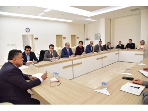 Bilecik Belediyesi Haftalık İstişare Toplantısı Yapıldı