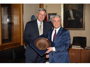 Abd Büyükelçiliğinden Rektör Gündoğan’a Nezaket Ziyareti