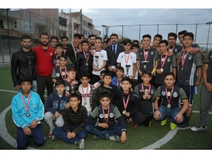 Belediye Başkanı Ekinci, Gençlere Yatırımın Süreceğini Müjdeledi