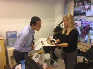 Burhaniye’de Basında Sürpriz Yaş Günü