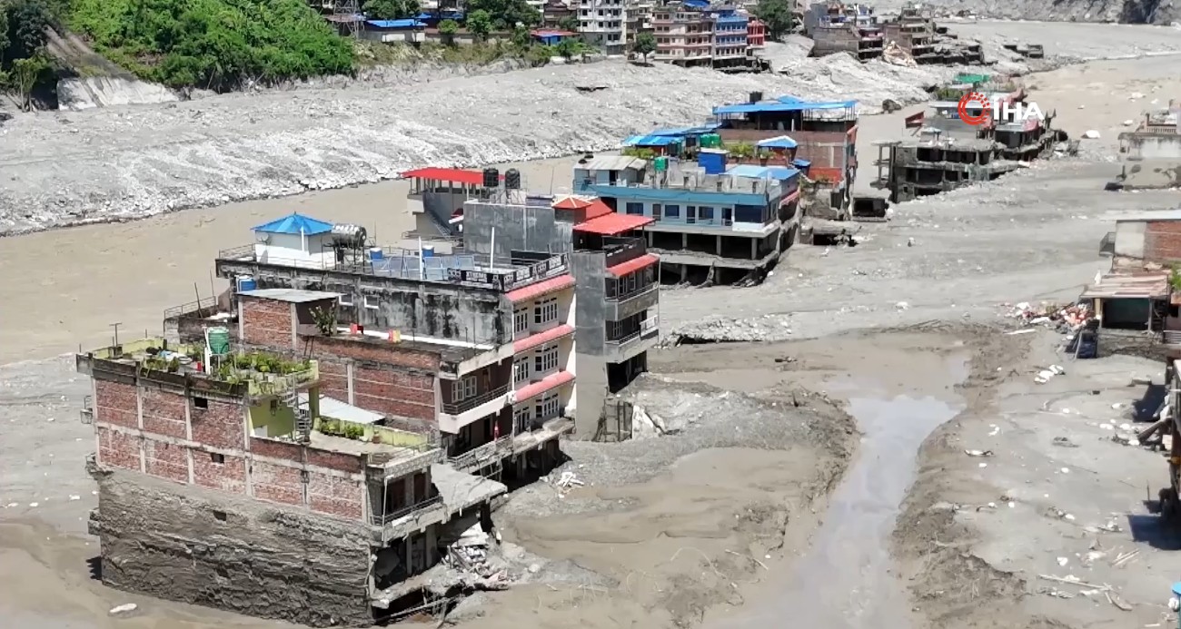 nepal-deki-sel-felaketinde-can-kaybi-475-e-yukseldi